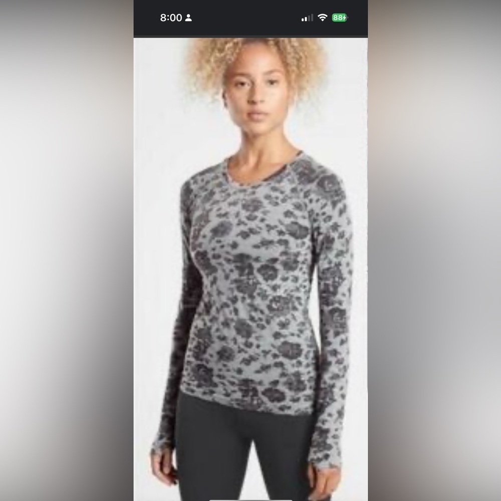 Athleta Momentum Seamless Long Sleeve Gray Floral Tee 6